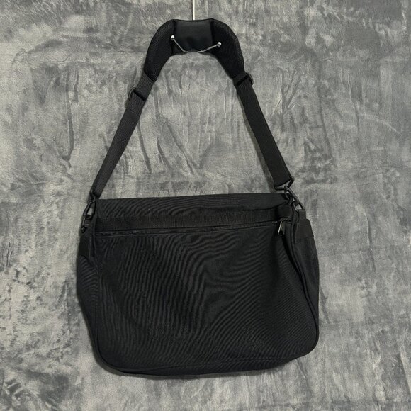 Jansport University Veritas Large Messenger Bag Black Unisex Briefcase - Picture 2 of 10